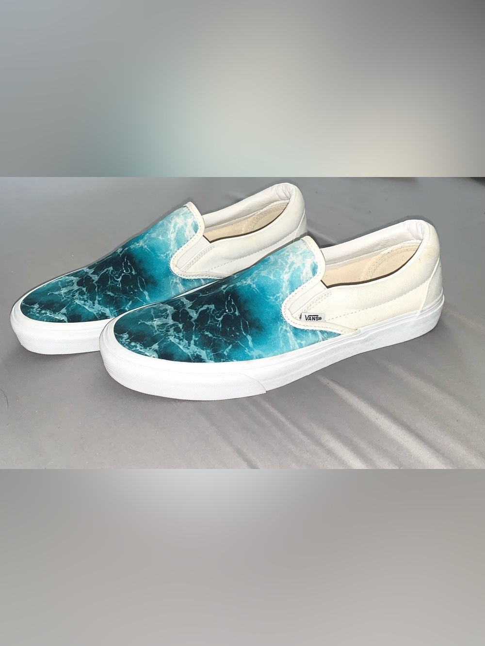 Vans Slip On Customs National Geographic Ocean Print & White Canvas Shoes 11.5